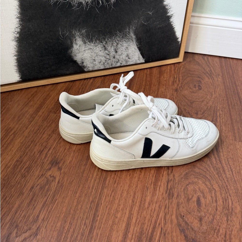 Veja White Leather Sneakers with Black V Logo